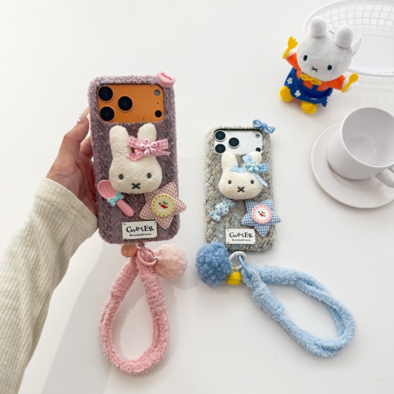 Fashion Ins Cute Cartoon fluf - огляд і ціна Cute Cartoon Wrist Strap Silicone Case