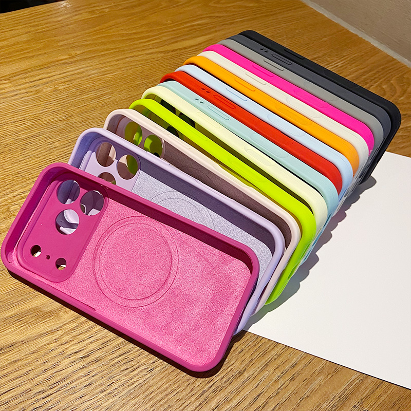 Color Blocking Liquid Silicone - огляд і ціна Liquid Silicone Magnetic Phone Case
